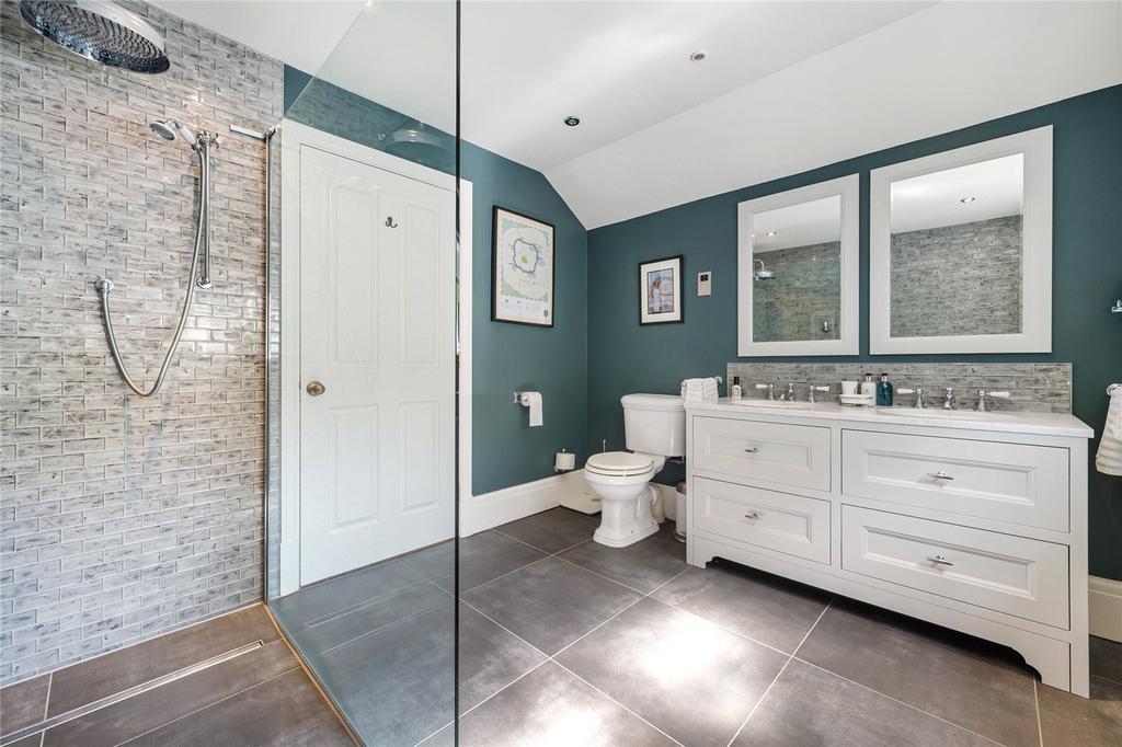 Guest En-Suite
