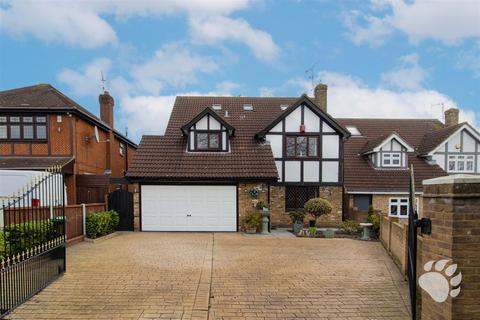 undefined, Pound Lane North, Basildon SS15