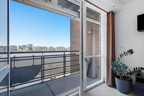 2 bedroom flat for sale, London E14