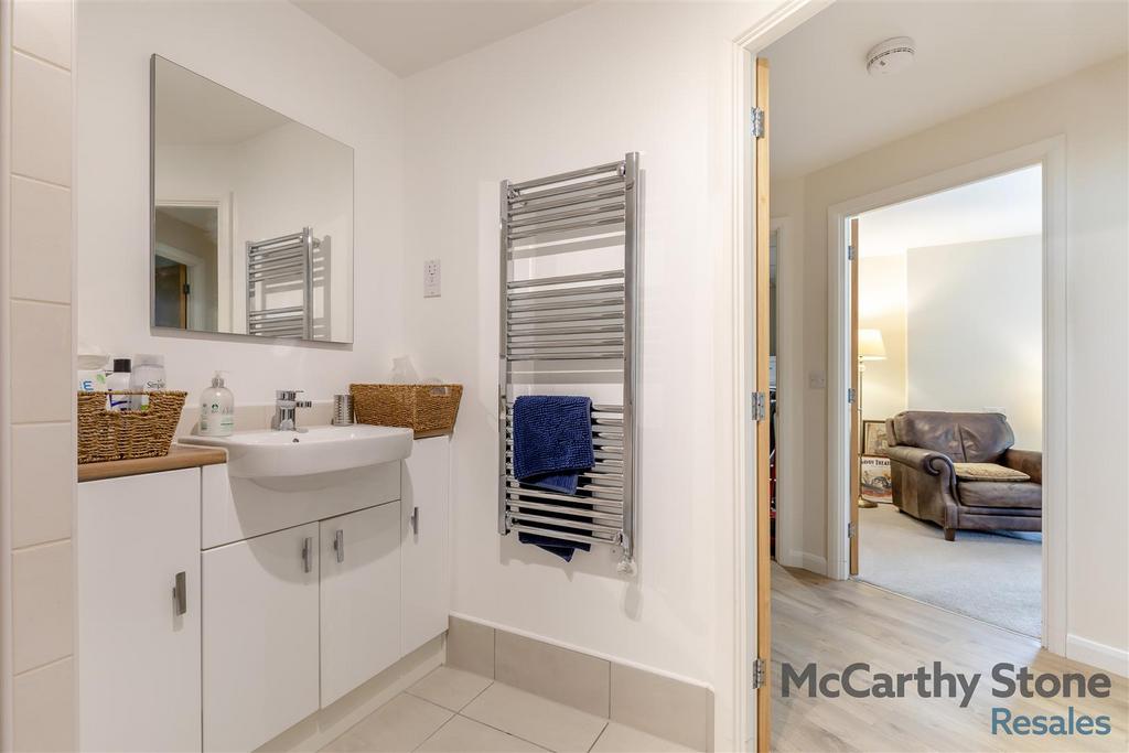 8662425-interior10.jpg