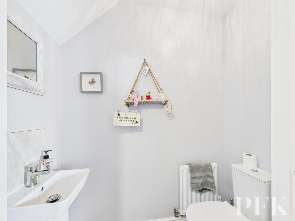 Cloakroom WC