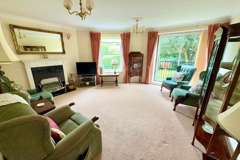 2 bedroom flat for sale, Wellswood, Torquay