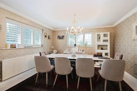 41 Cavendish Avenue, Sheffield, S17 3NJ