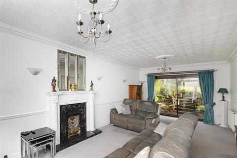 undefined, Quarry Court, Huddersfield HD3