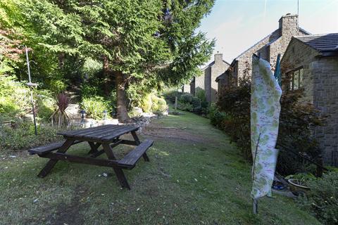 undefined, Quarry Court, Huddersfield HD3