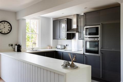 3 bedroom semi-detached house for sale, Nutley Lane, Reigate