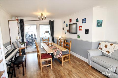 undefined, Beech Walk, Berkshire RG19