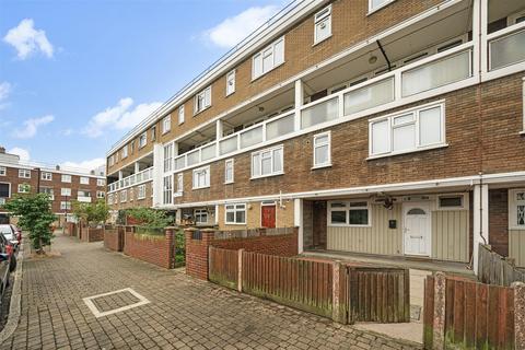 4 bedroom maisonette to rent, Ellsworth Street, London