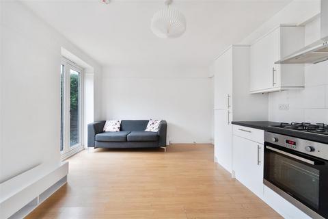 4 bedroom maisonette to rent, Ellsworth Street, London
