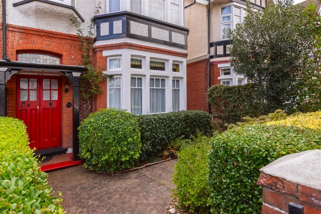For Sale by Aspire Residential   Reigate Road