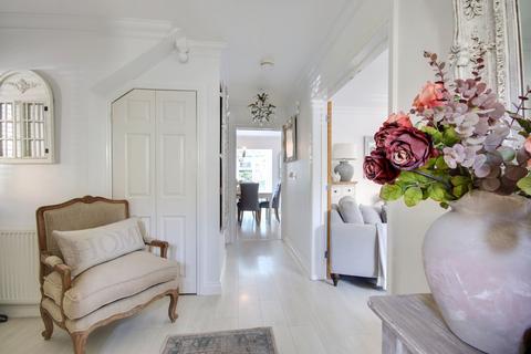 undefined, The Ostlers, Hordle, Lymington, SO41