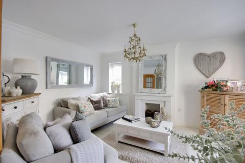undefined, The Ostlers, Hordle, Lymington, SO41