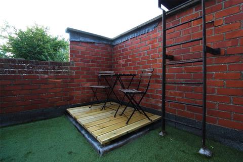 2 bedroom maisonette to rent, Whiteladies Road, Somerset BS8