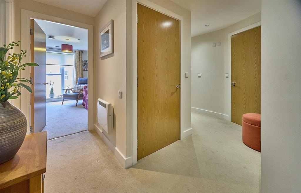 Number 33 Entrance Hallway