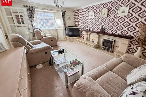 3 bedroom detached bungalow for sale, Meadowcroft Drive, Burnham-on-Sea, TA8