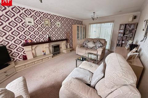 3 bedroom detached bungalow for sale, Meadowcroft Drive, Burnham-on-Sea, TA8