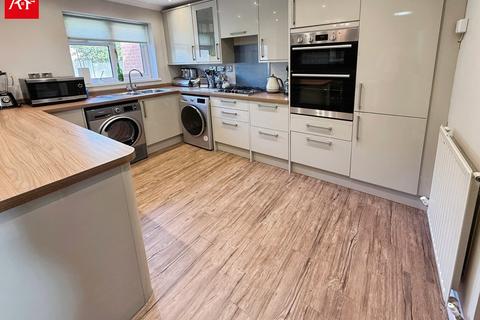 3 bedroom detached bungalow for sale, Meadowcroft Drive, Burnham-on-Sea, TA8