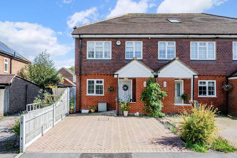 Buckland Road, Tadworth KT20