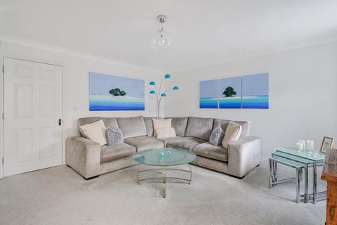 4 bedroom end of terrace house for sale, Buckland Road, Tadworth KT20