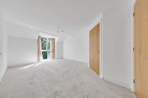 2 bedroom apartment for sale, London Road, Guildford, Surrey, GU1 1FF