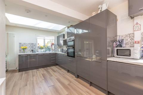 2 bedroom detached bungalow for sale, Orchard Close, Tankerton, Whitstable