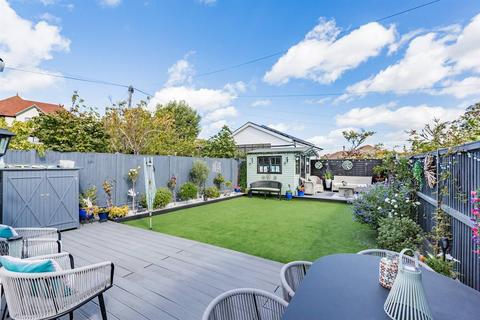 2 bedroom detached bungalow for sale, Orchard Close, Tankerton, Whitstable
