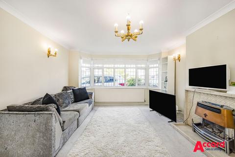 3 bedroom semi-detached house for sale, Don Way, Romford, RM1