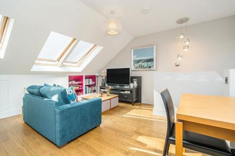 2 bedroom flat for sale, Shorrolds Road, London SW6