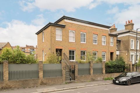 undefined, Terrace Road, London E9