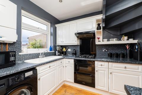 3 bedroom end of terrace house for sale, Kingsbridge Road, Morden SM4