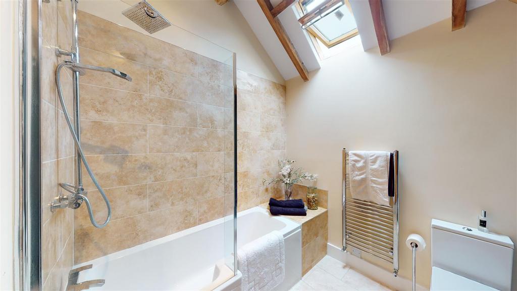 The Buttey, Hatton Barns Bathroom.jpg