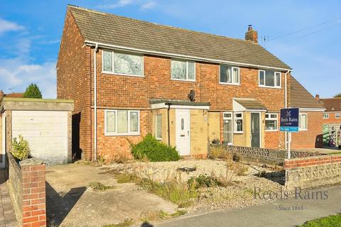 Northfield, Selby YO8