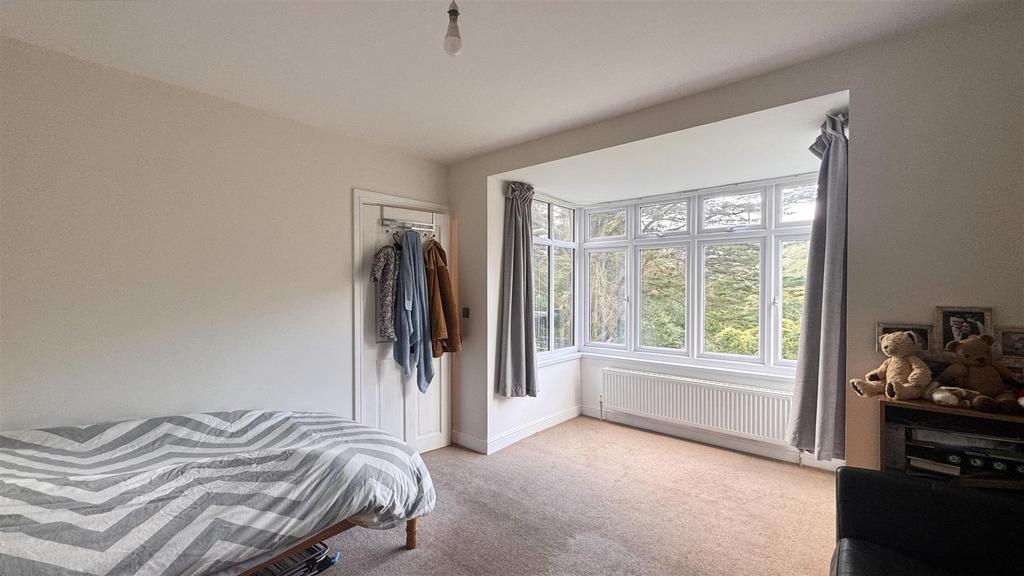 Bedroom 2 1.jpg