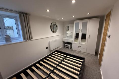 undefined, The Flat 15 Harvest Road Englefield Green Surrey