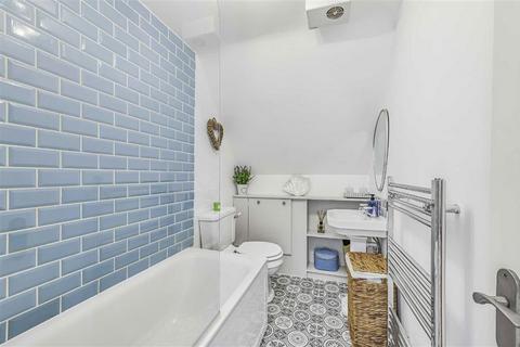 1 bedroom flat for sale, Bedford Hill, London SW12