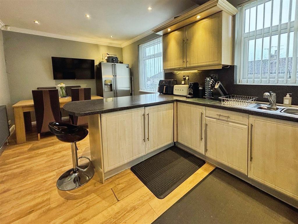 Dining Kitchen