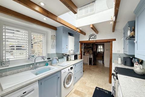 The Cottage Fore Street, Grampound, Truro, TR2 4SB