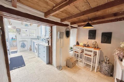 The Cottage Fore Street, Grampound, Truro, TR2 4SB