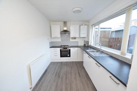 3 bedroom terraced house to rent, Coates Close, Stanley