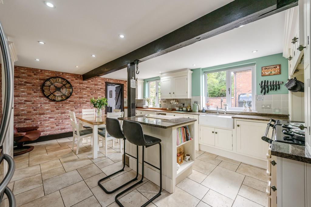Kitchen/Breakfast Room