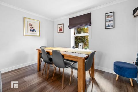 undefined, Goetre Fawr, Radyr, Cardiff
