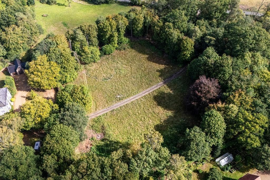 The Cottage - Plots