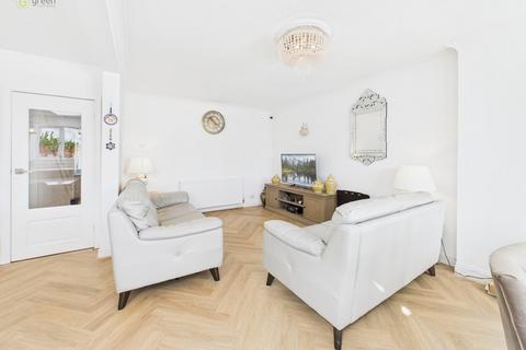 6 bedroom semi-detached house for sale, Welwyndale Road, Sutton Coldfield B72