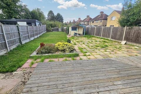 3 bedroom terraced house for sale, Birchfield Road East, Abington NN3