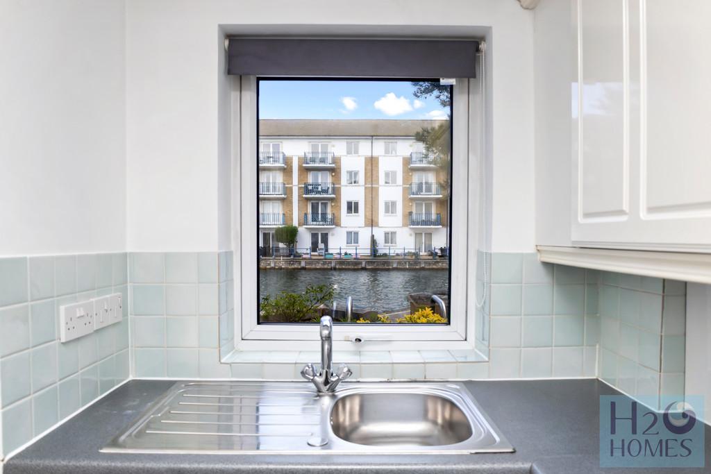 Hamilton Court 18-018