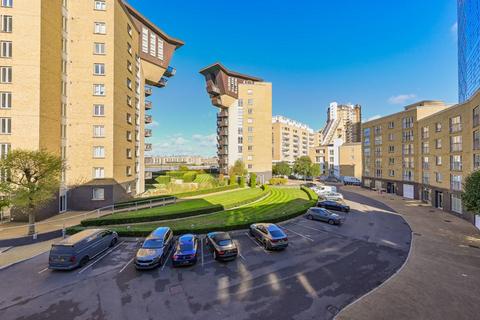 undefined, Millenium Harbour, Isle Of Dogs, London, E14