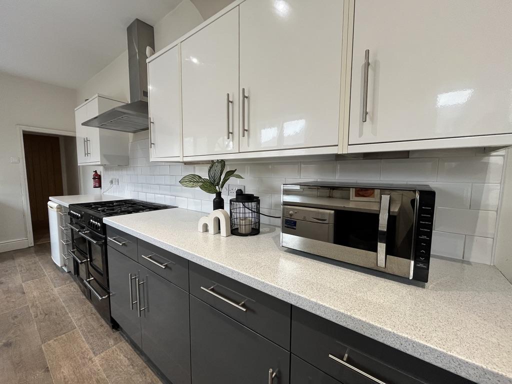 7 CE74557-D522-49 F0-B337-F3 BCBC3 F4 B46 1 105 c.jpeg