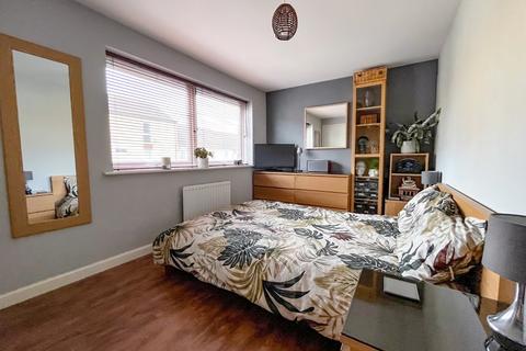 2 bedroom terraced house for sale, Wood Street, Patchway, Bristol, BS34