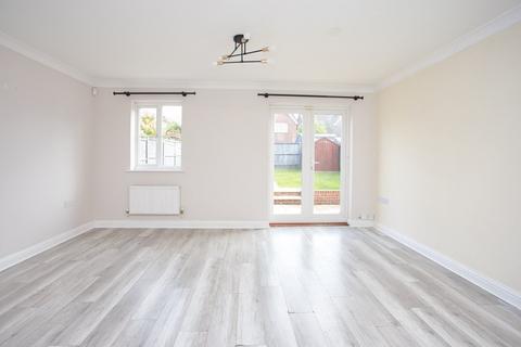 6 Kinson Way, Whitfield, Dover, CT16 2FB