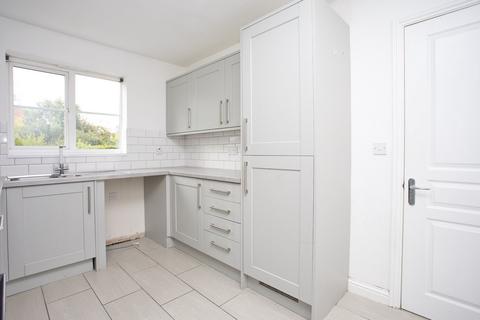6 Kinson Way, Whitfield, Dover, CT16 2FB
